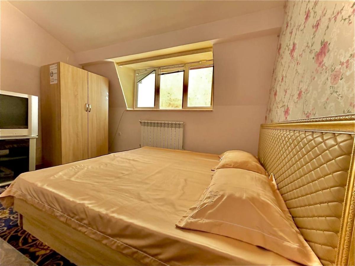 Crystal Villa Hotel Yerevan Ngoại thất bức ảnh