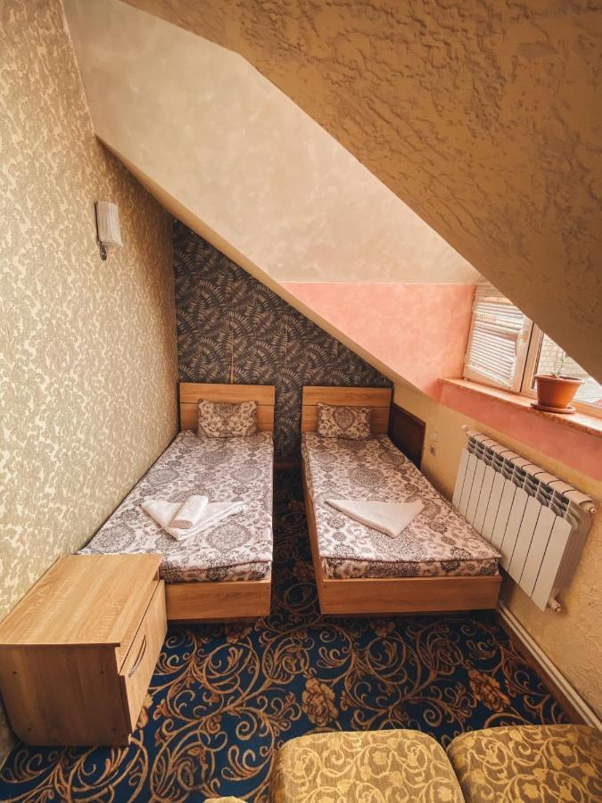 Crystal Villa Hotel Yerevan Ngoại thất bức ảnh